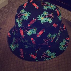 Bucket Hat